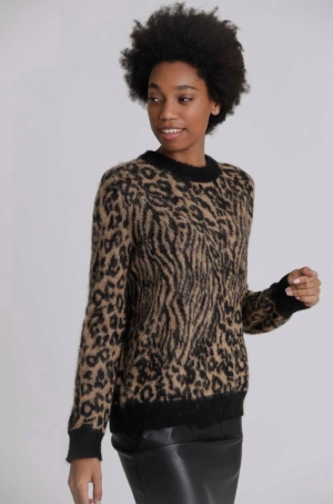 Animal jaquard pullover 